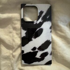 Cow print square iPhone 13 Pro case